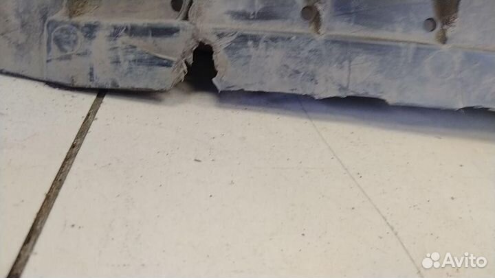 Пыльник двигателя центральный Skoda Rapid