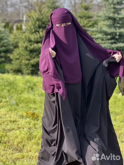 Издаль. Никаб