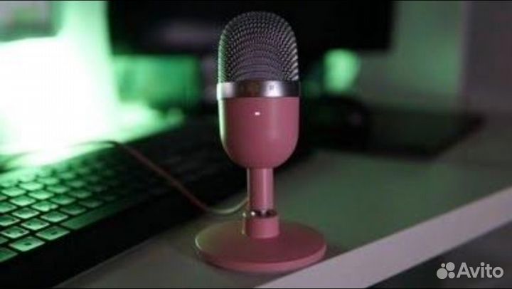 Микрофон Razer Seiren Mini