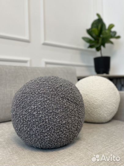 Интерьерная подушка, букле