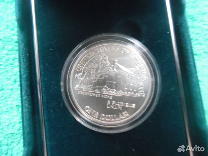 Монета США 1990