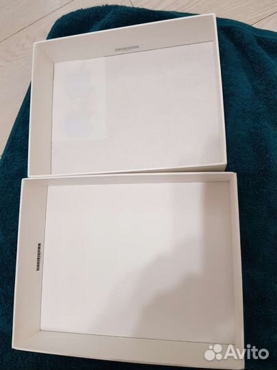 Оригинальная упаковочная коробка от iPad 4