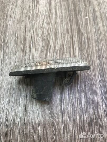 Повторитель поворота передний правый Opel Zafira A