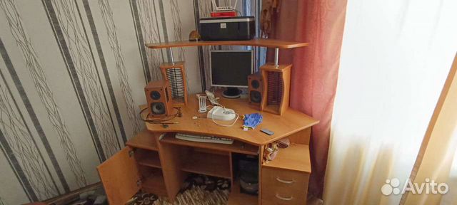 Компьютерный стол