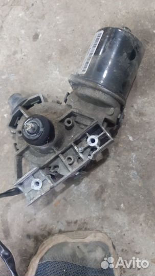 Моторчик дворников на Шевроле Орландо