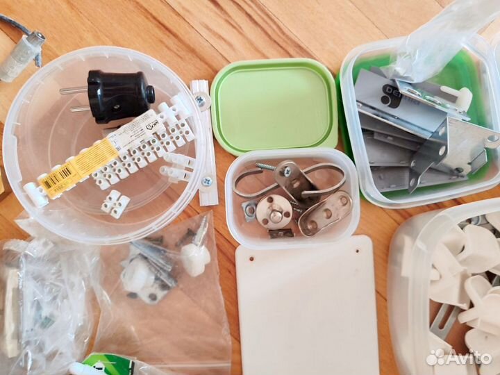 Остатки стройматериалов деталей от ремонта