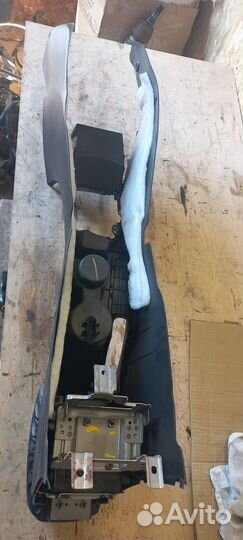 Консоль центральная