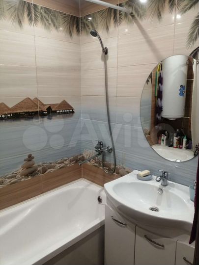 2-к. квартира, 56 м², 2/4 эт.