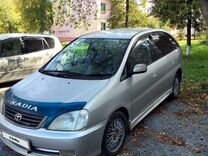 Toyota Nadia 2.0 AT, 2002, 200 000 км, с пробегом, цена 615 000 руб.