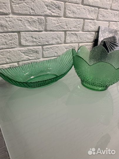 Селёдочница,салатник цветное стекло СССР