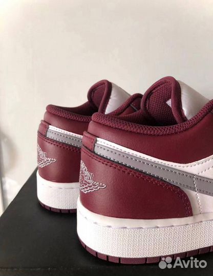 Кроссовки nike женские