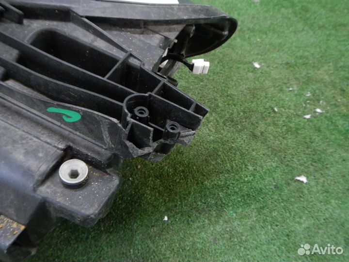 Фара правая Mercedes-Benz S-Class