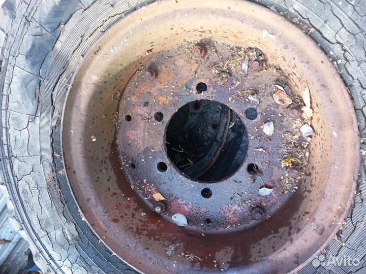 Колеса на тракторную телегу 2 птс 4