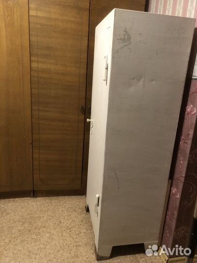 Сейф металлический большой