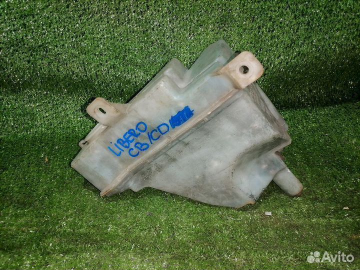 Бачок стеклоомывателя Mitsubishi Libero CD5W