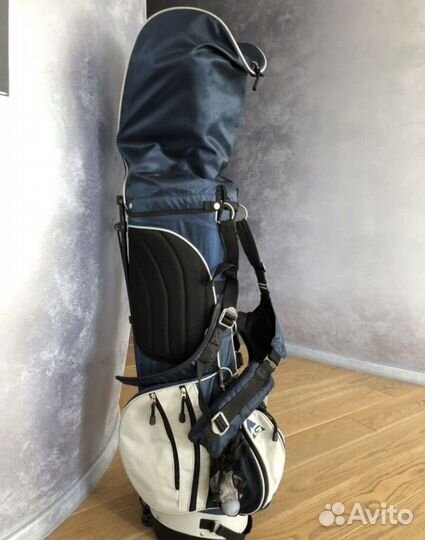 Набор клюшек для гольфа Wilson и Titleist