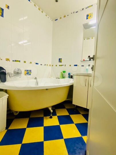 3-к. квартира, 87,6 м², 2/5 эт.