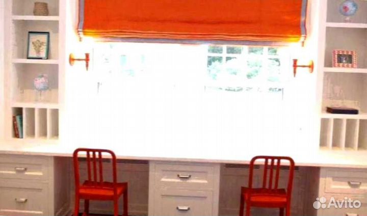 Рабочая зона у окна