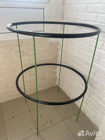 Кустодержатель 