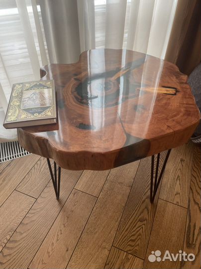 Журнальный стол