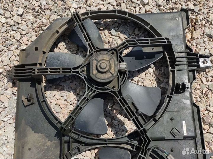 Диффузор радиатора Ниссан Либерти Сирена Прайр