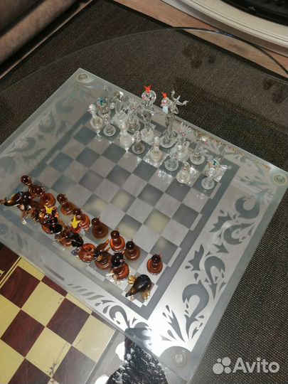 Шахматы стекло