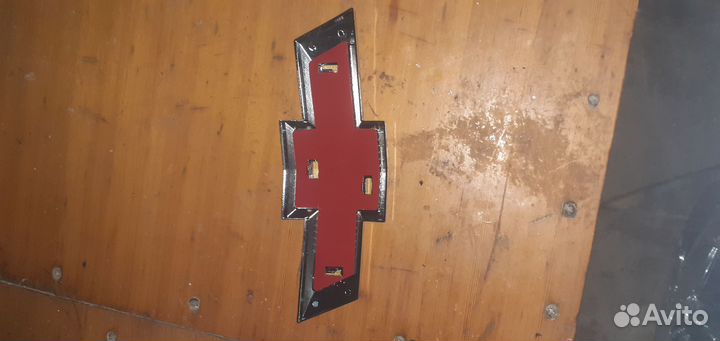 Эмблема chevrolet cruze