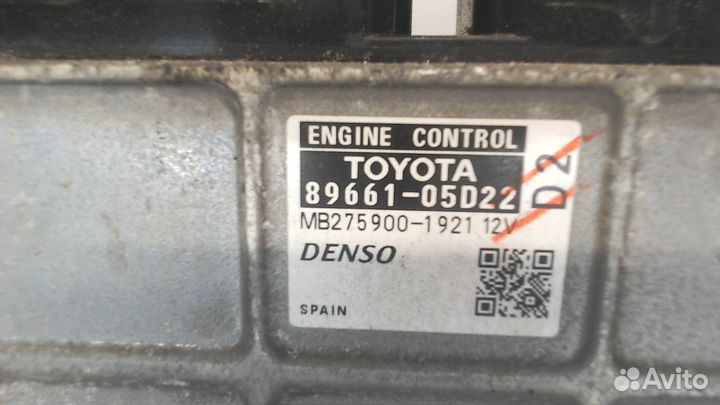 Блок управления двигателем Toyota Avensis 3, 2010