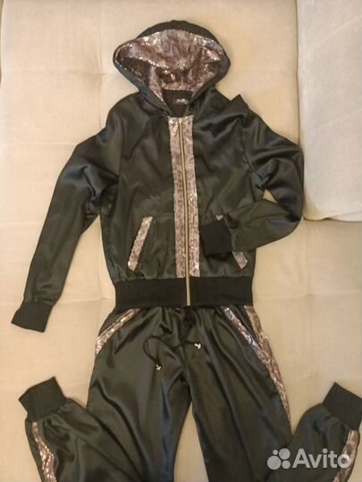 Спортивный костюм