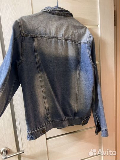 Джинсовая куртка