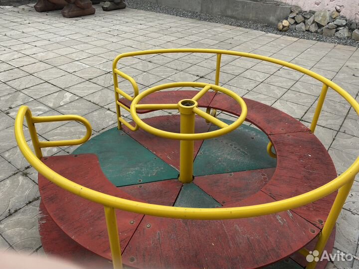 Детские качели уличные