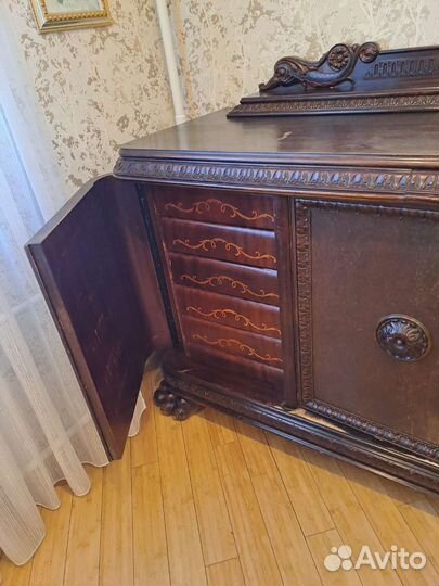 Антикварная мебель и предметы интерьера