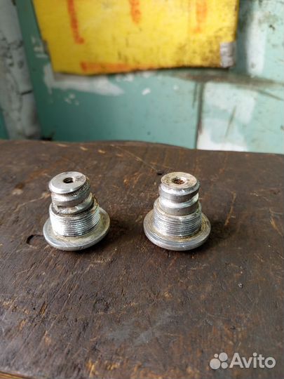 Болты перьев вилки мотоцикла Панония