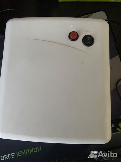 Лампа для ногтей