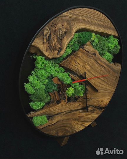 Часы из массива дерева