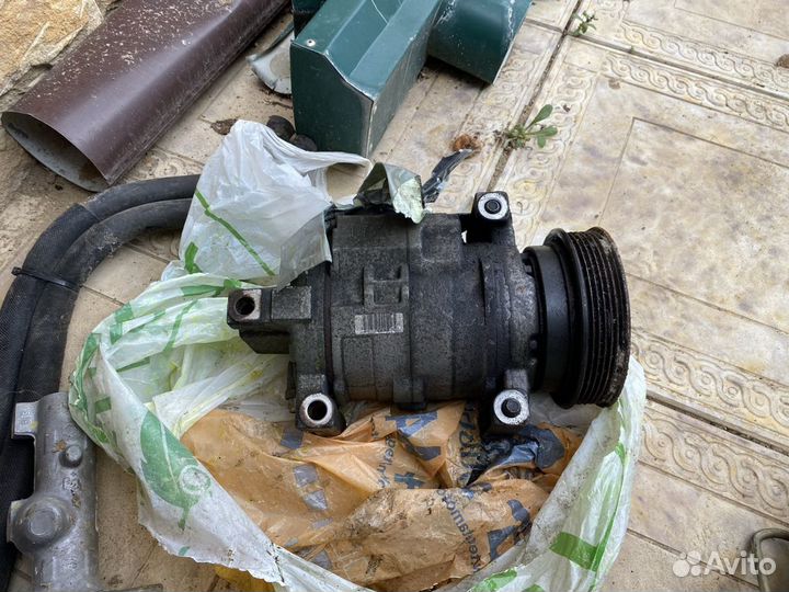 Запчасти на jeep grand cherokee wk2 2005