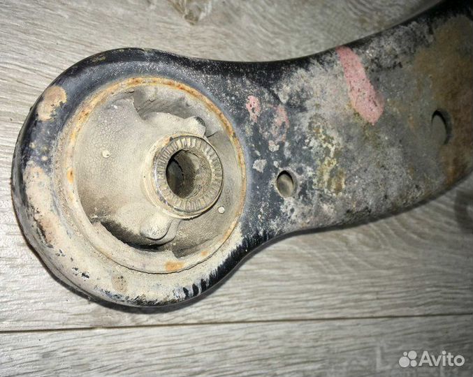 Рычаг передний Lexus Rx