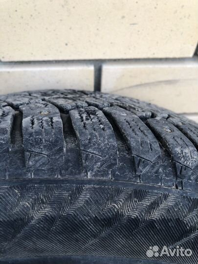 Continental IceContact 2 SUV 235/55 R20