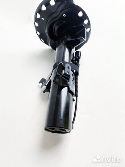 Передний левый амортизатор RR Evoque L538