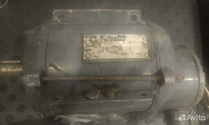 Электродвигатель асинхронный 4апа80-06У2