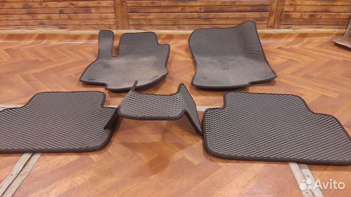 Автомобильные коврики eva