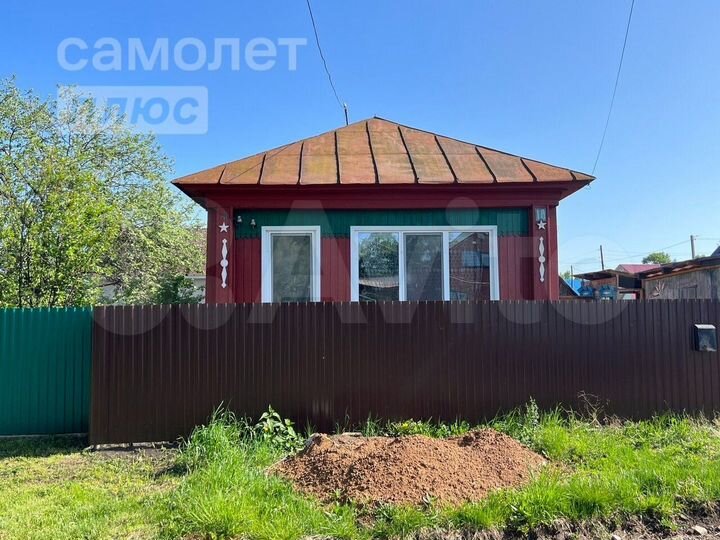 Дом 37,7 м² на участке 5 сот.