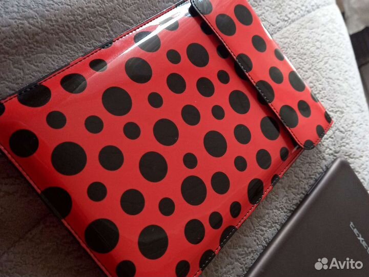 Красивый чехол для планшета