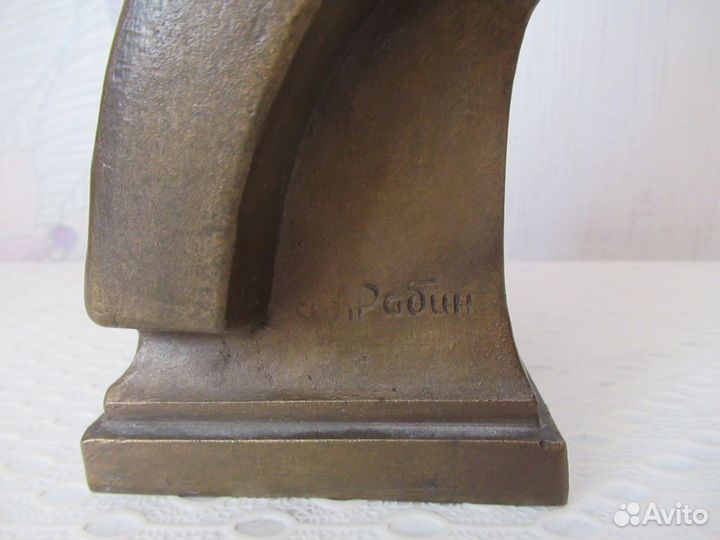 Бюст ленина бронза