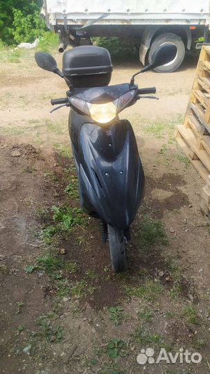 Suzuki address v50