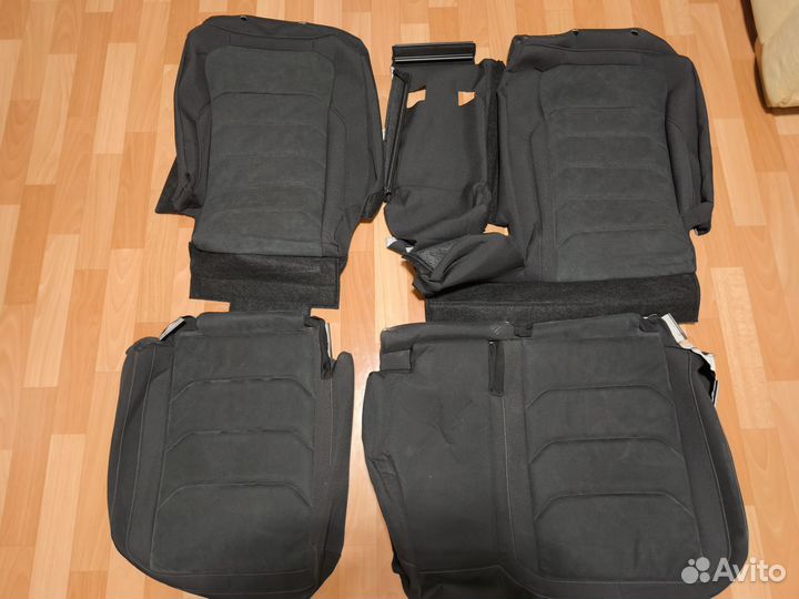 Оригинальные чехлы Volkswagen Tiguan 2