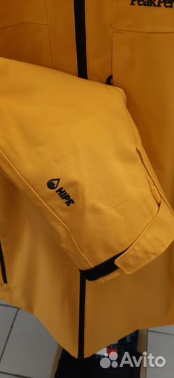 Peak PerformanceInsulated Ski Jacket