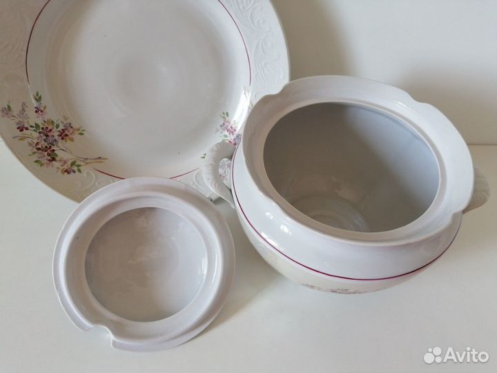 Супница и блюдо