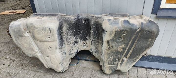 Топливный бак Bmw 7 F02 N63 2010