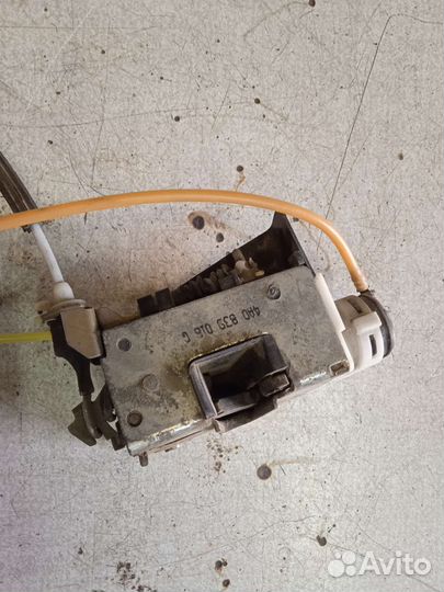 Замок двери задний правый Audi A4 B5 ауди а4 б5